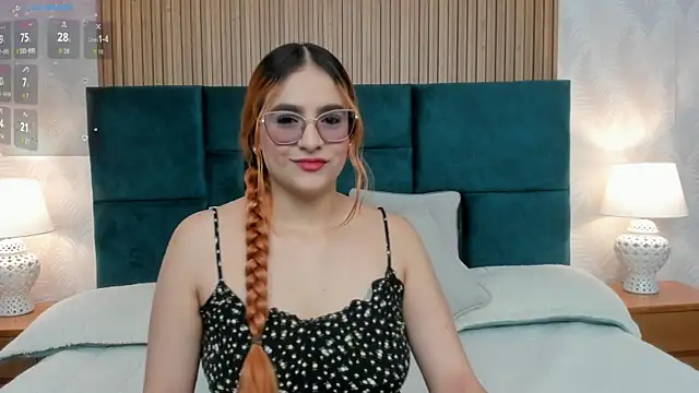 Amber kiss  online show from 29, 9, 2025