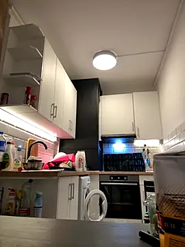 HotLenaX online show from 4, 11, 2025