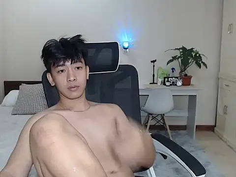 niel cumshow online show from 26, 10, 2025