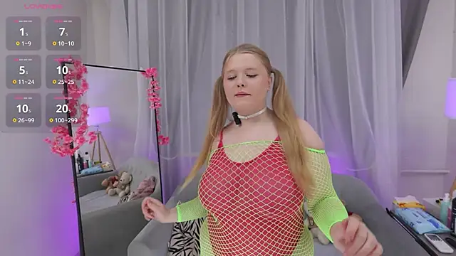  Luna Sweety  online show from 4, 10, 2025