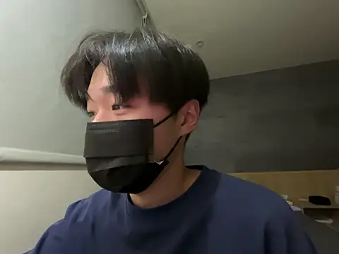Snapshot of Yo155 chatting on 4, 10, 2025 Yo155 online show from 4, 10, 2025