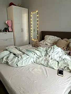 LinaViam online show from 8, 10, 2025