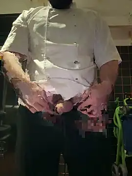 Snapshot of WeirdComedian36 chatting on 29, 10, 2025 WeirdComedian36 online show from 29, 10, 2025