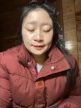 violet-00 online show from 28, 11, 2025