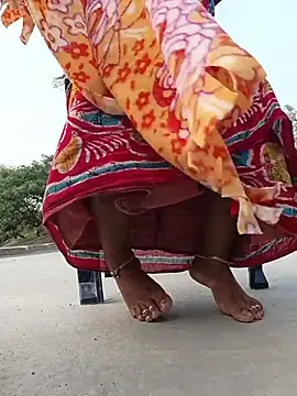 Snapshot of reya743 chatting on 22, 12, 2025 reya743 online show from 22, 12, 2025