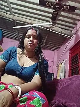 Snapshot of reya743 chatting on 4, 2, 2026 reya743 online show from 4, 2, 2026