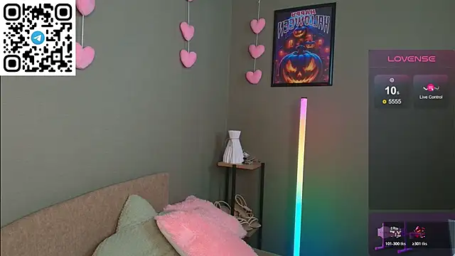 Selena Lune online show from 6, 11, 2025