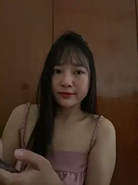 Snapshot of Be_xinh chatting on 20, 10, 2025 Be xinh online show from 20, 10, 2025