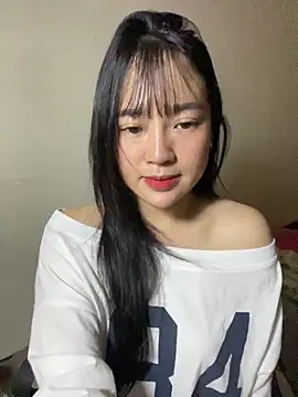 Snapshot of Be_xinh chatting on 31, 10, 2025 Be xinh online show from 31, 10, 2025