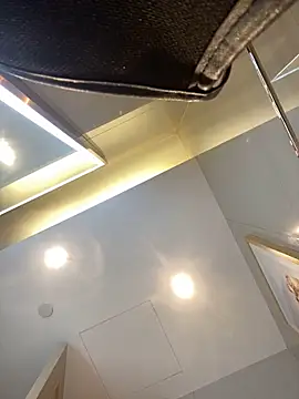 miumiu-66 online show from 21, 10, 2025