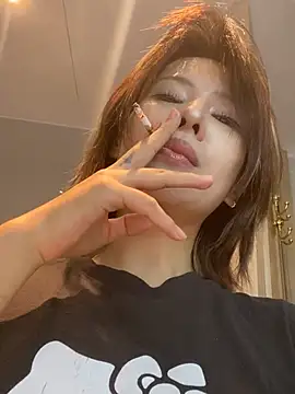 Snapshot of miumiu-66 chatting on 25, 7, 2026 miumiu-66 online show from 25, 7, 2026