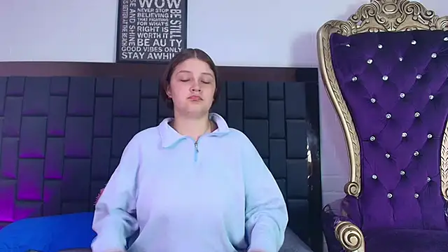 Krystal Heartss online show from 10, 10, 2025