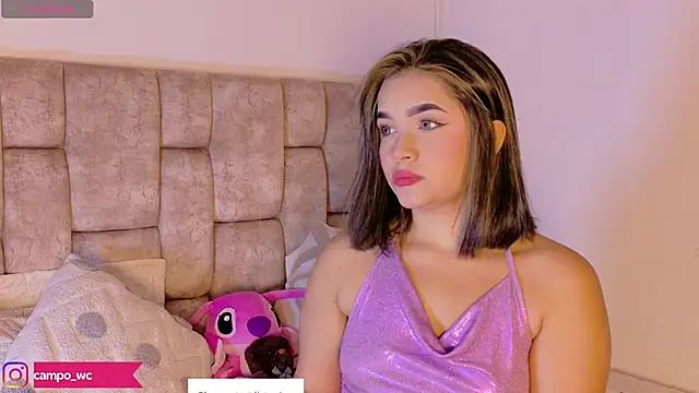 LunaOcampo  online show from 14, 10, 2025