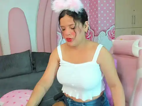 SofiaaBigBoobs online show from 27, 10, 2025