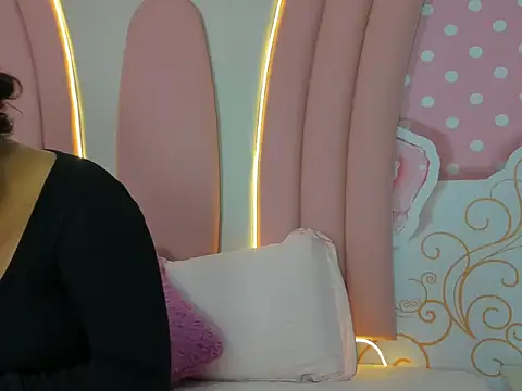 SofiaaBigBoobs online show from 14, 11, 2025