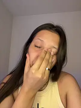 IsabellaJoness  online show from 17, 12, 2025