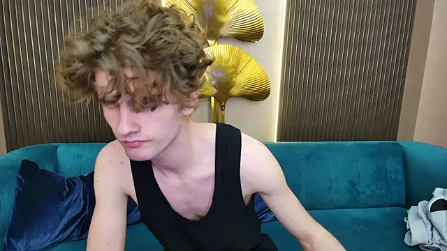 Snapshot of George_Lust chatting on 2, 10, 2025 George Lust online show from 2, 10, 2025