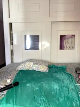 PrettyLia online show from 13, 12, 2025