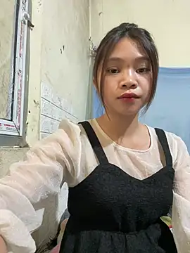 Mayy1 online show from 11, 4, 2026