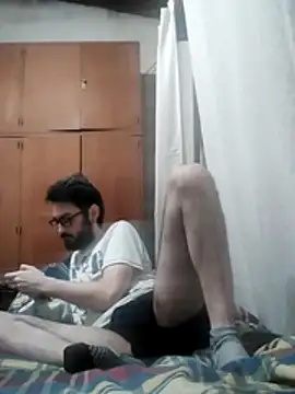 Fefede97  online show from 1, 12, 2025