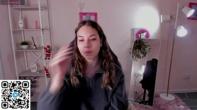 Al1ice Moures online show from 13, 1, 2026