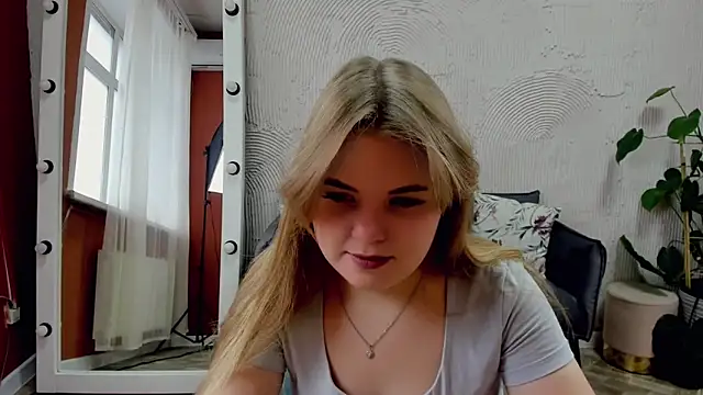 Melissa 199 online show from 9, 11, 2025