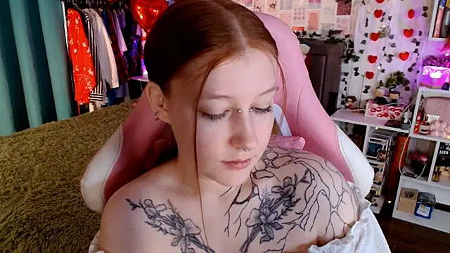 Ayla Hicks online show from 12, 3, 2026