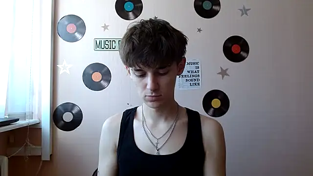 Hoot Dude  online show from 12, 10, 2025