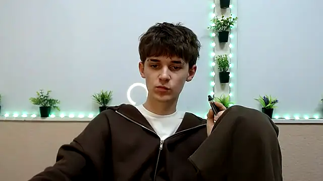 Hoot Dude  online show from 13, 11, 2025