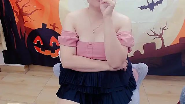 Snapshot of Lilya_39 chatting on 31, 10, 2025 Lilya 39 online show from 31, 10, 2025