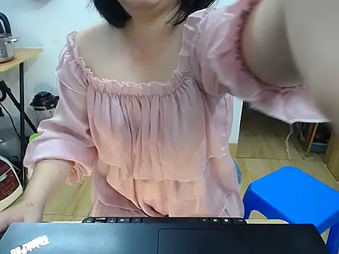 Lilya 39 online show from 8, 11, 2025