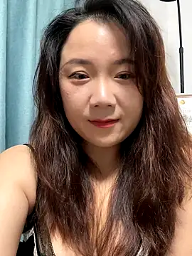 Snapshot of Momo-9988 chatting on 25, 10, 2025 Momo-9988 online show from 25, 10, 2025