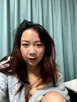 Snapshot of Momo-9988 chatting on 11, 11, 2025 Momo-9988 online show from 11, 11, 2025