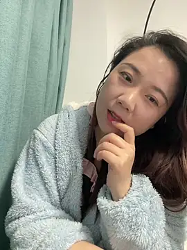 Snapshot of Momo-9988 chatting on 22, 11, 2025 Momo-9988 online show from 22, 11, 2025