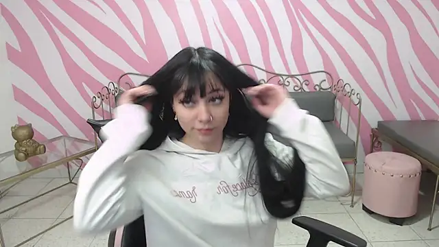 saabrina  online show from 21, 11, 2025