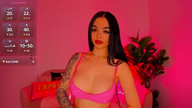 TiaBelle online show from 30, 10, 2025