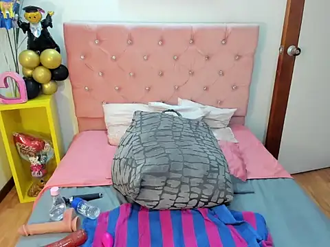 Snapshot of tinalorenz_ chatting on 30, 10, 2025 tinalorenz  online show from 30, 10, 2025