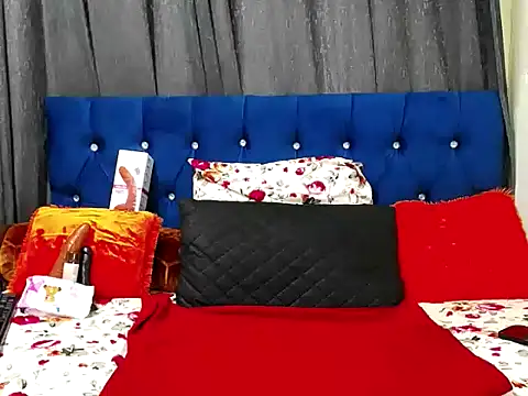 BustyBMWx online show from 4, 10, 2025