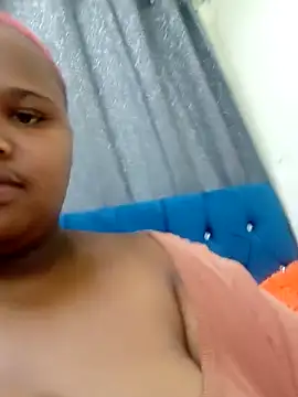 BustyBMWx online show from 10, 10, 2025