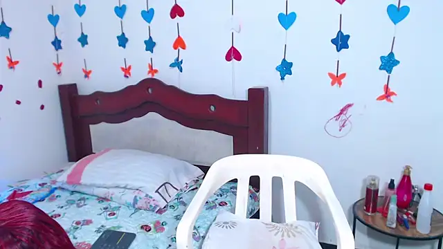 lorenacapelli online show from 16, 4, 2026