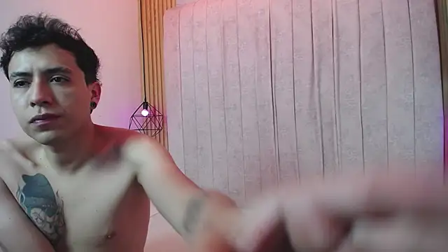 jakeyariana online show from 20, 10, 2025