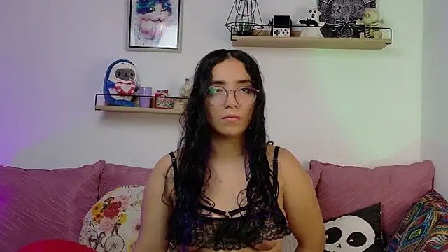 LucyDerby online show from 19, 11, 2025