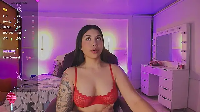 Snapshot of kloe28 chatting on 27, 5, 2026 kloe28 online show from 27, 5, 2026