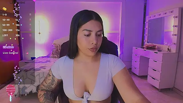 Snapshot of kloe28 chatting on 2, 6, 2026 kloe28 online show from 2, 6, 2026