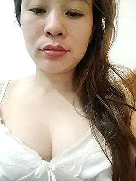 Girl Shy2000 online show from 19, 10, 2025