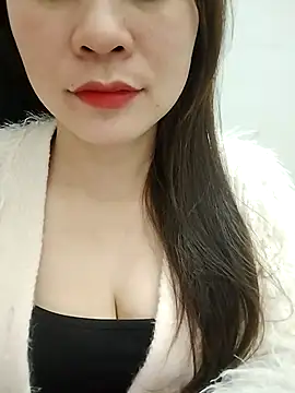 Girl Shy2000 online show from 16, 12, 2025