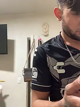 Moisesjrtapia online show from 18, 4, 2026