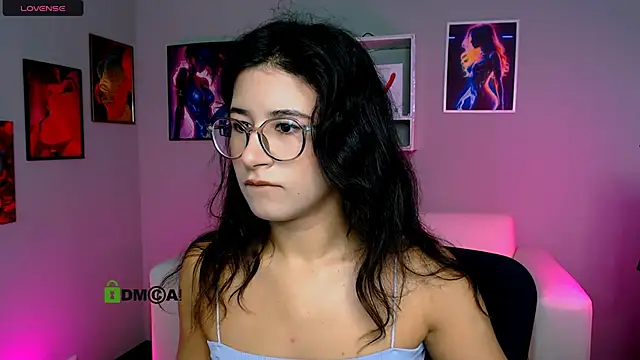Snapshot of lia_make_love chatting on 18, 10, 2025 lia make love online show from 18, 10, 2025