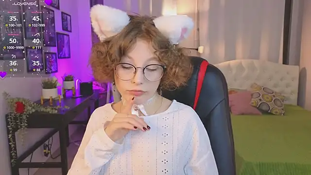 Bubblegum Babe  online show from 29, 10, 2025