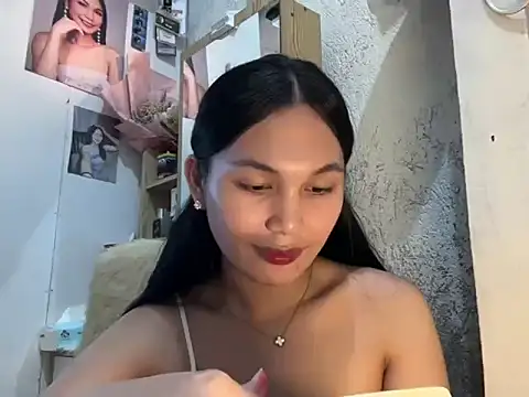 FelicityLincoln online show from 8, 4, 2026